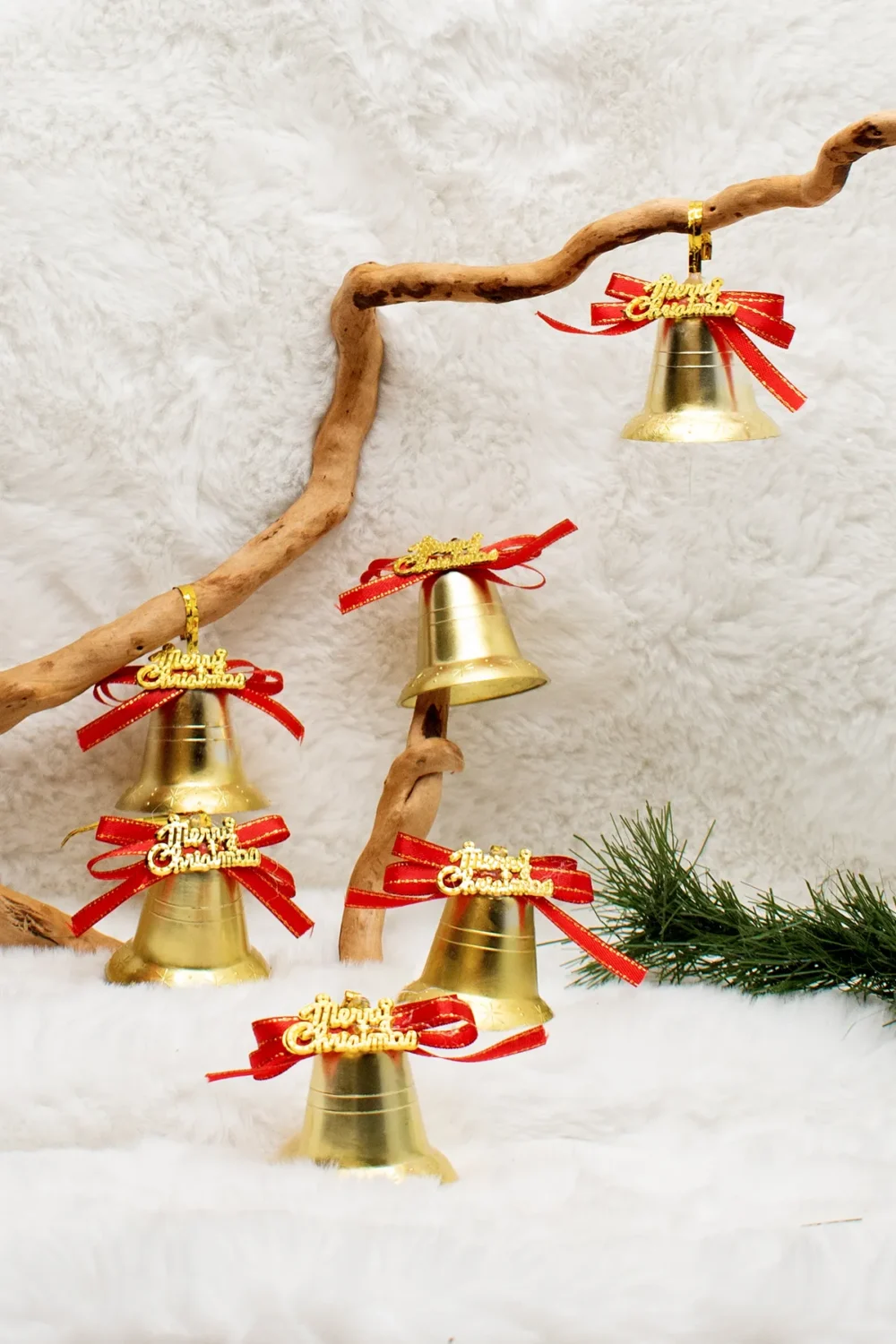 Waldern New Year 6-Piece Merry Christmas Bell Ornament 5 cm